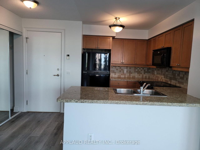 420 - 25 Greenview Avenue