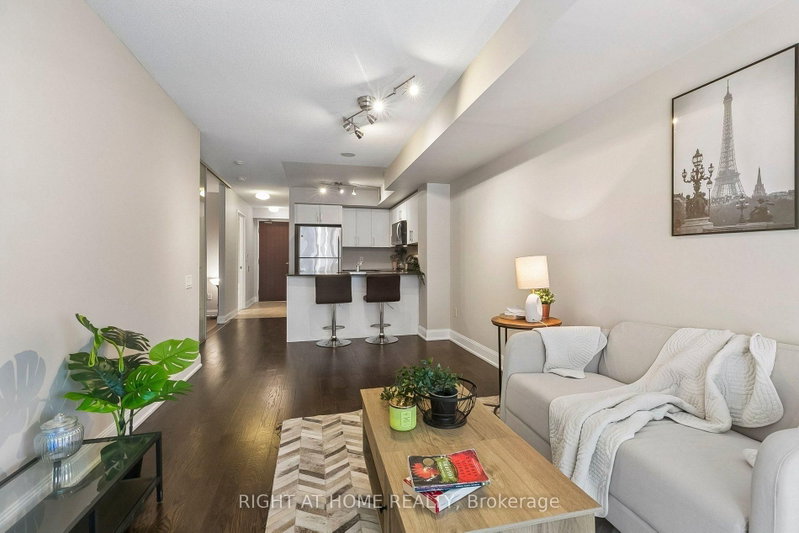 2804 - 2181 Yonge Street