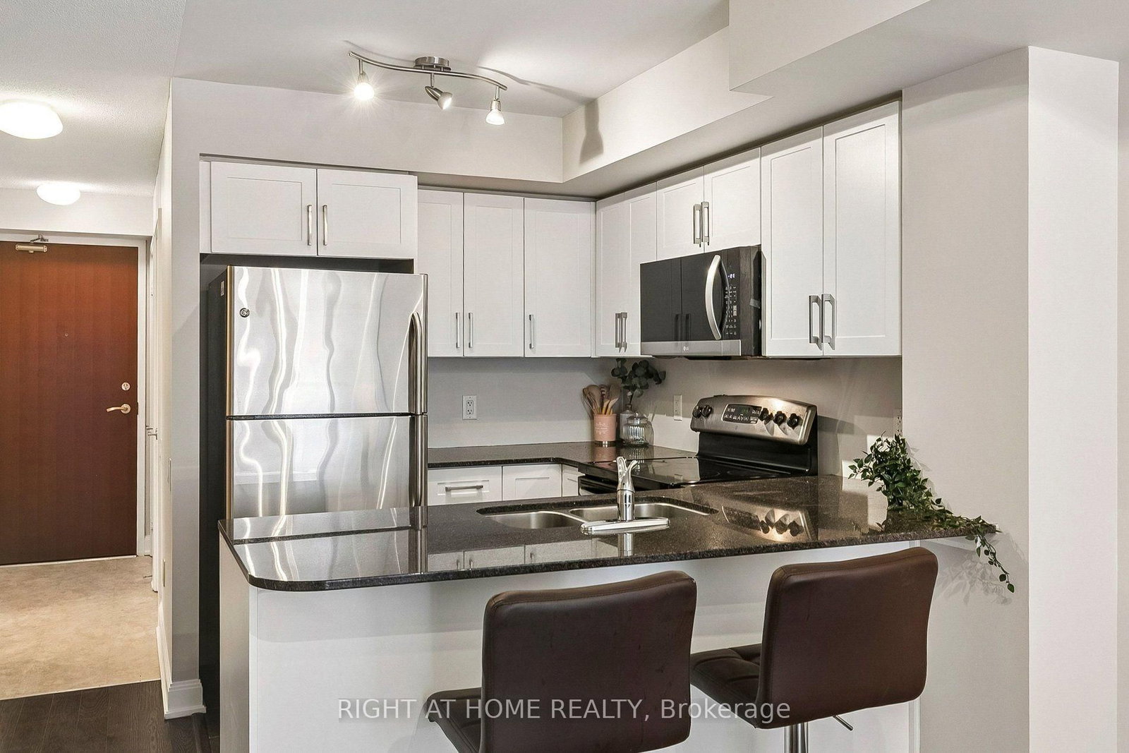 2804-2181 Yonge Street, Toronto, ON, photo 4