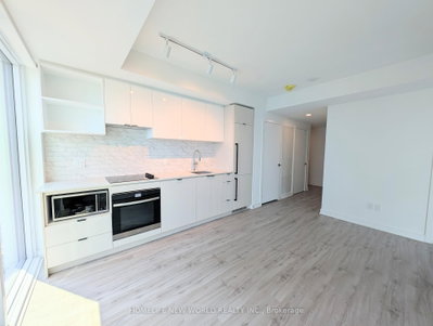 Unit 5206 — 252 Church Street — photo 6