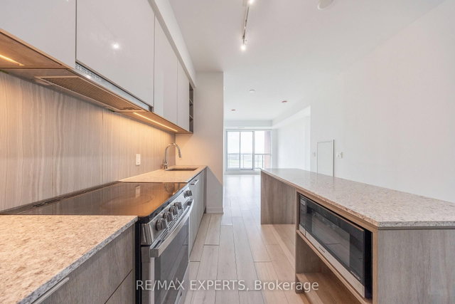 1410 - 31 Tippett Road