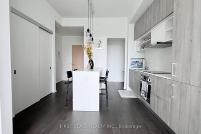 Unit 1141 — 8 Hillsdale Avenue — photo 6