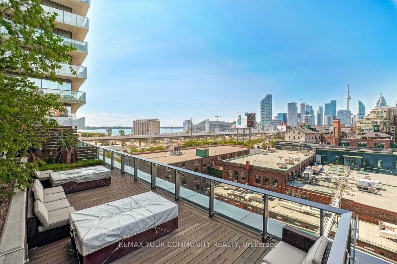 70 Distillery Lane • #3704 • Toronto, ON photo 43