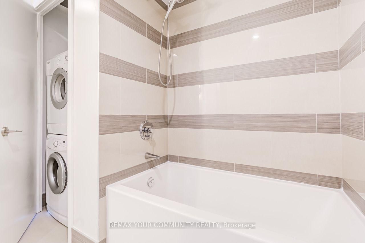 70 Distillery Lane • #3704 • Toronto, ON photo 8