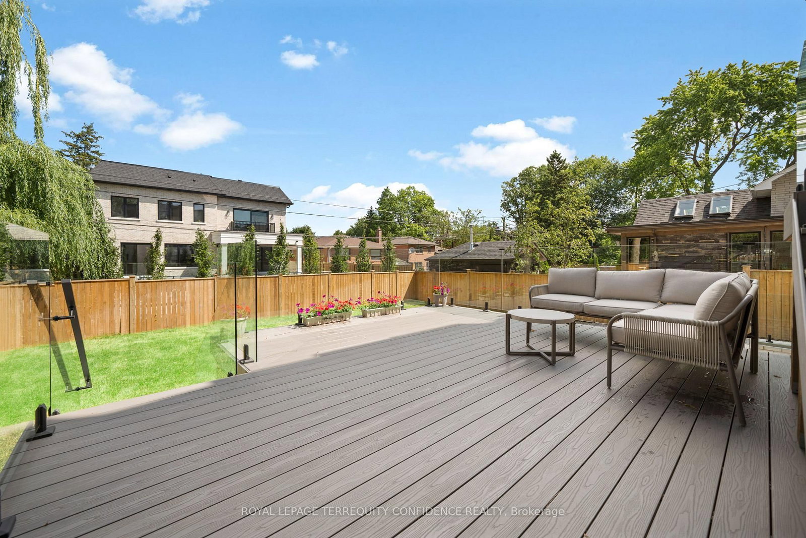 272 Horsham Avenue • Toronto, ON photo 36
