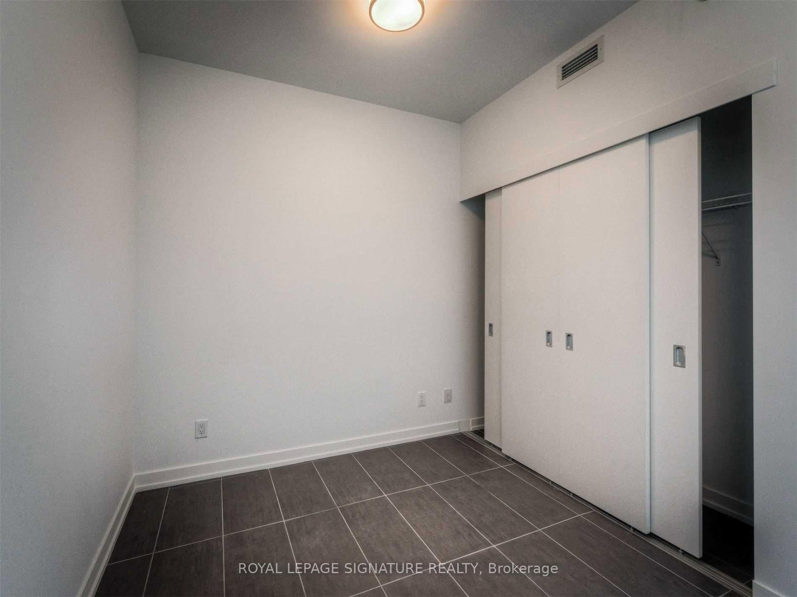 170 Fort York Boulevard • #2712 • Toronto, ON photo 8