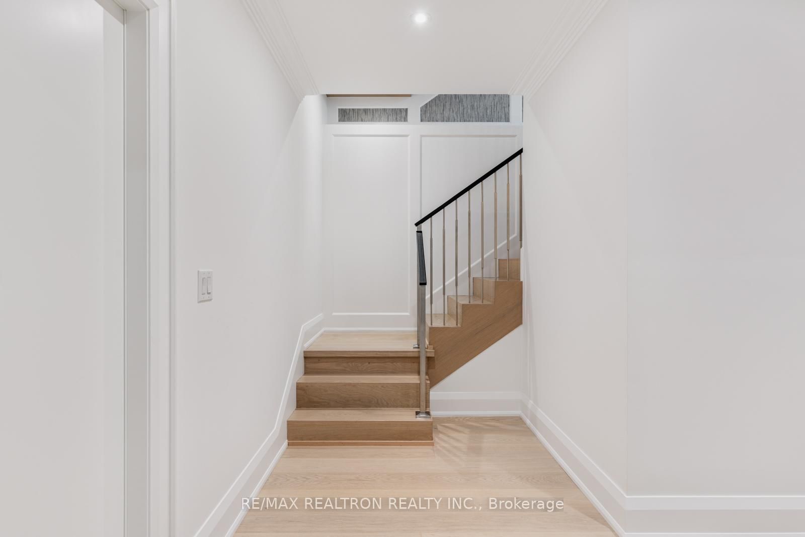 20 Sunbeam Avenue • Toronto, ON photo 37