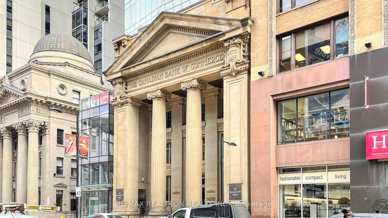 5905 - 197 Yonge Street
