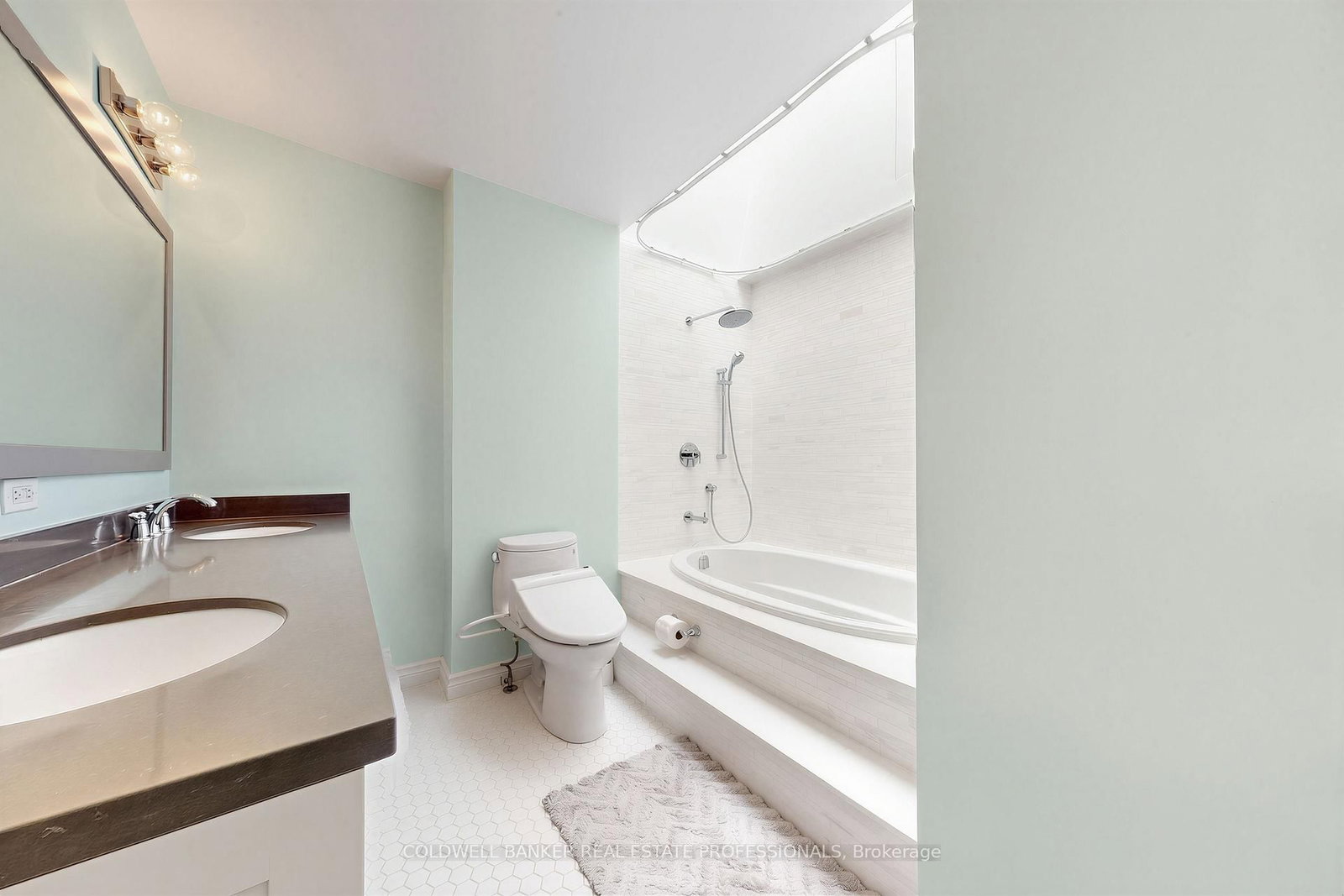 18 Tuna Court • Toronto, ON photo 14