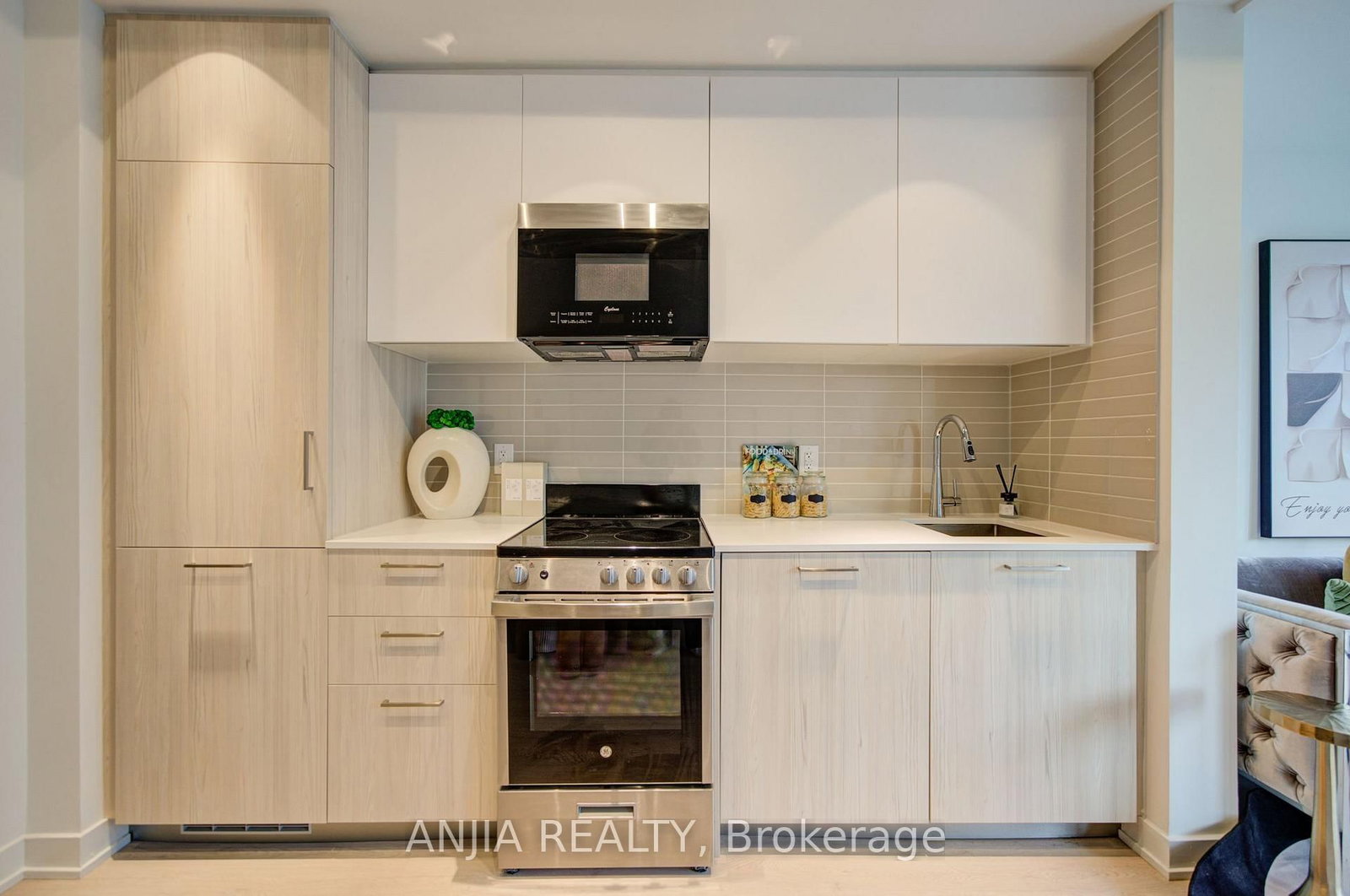 65 Mutual Street • #2303 • Toronto, ON photo 14
