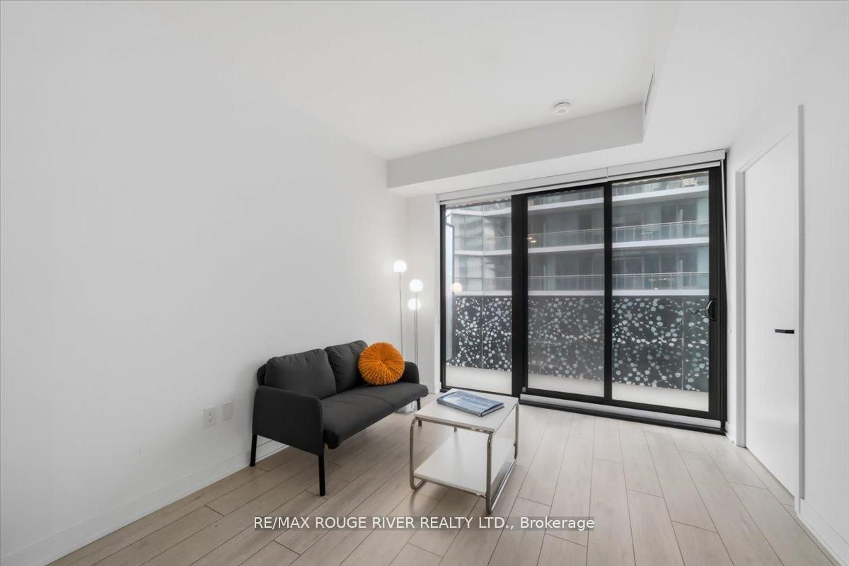 55 E Charles Street • #3808 • Toronto, ON photo 15