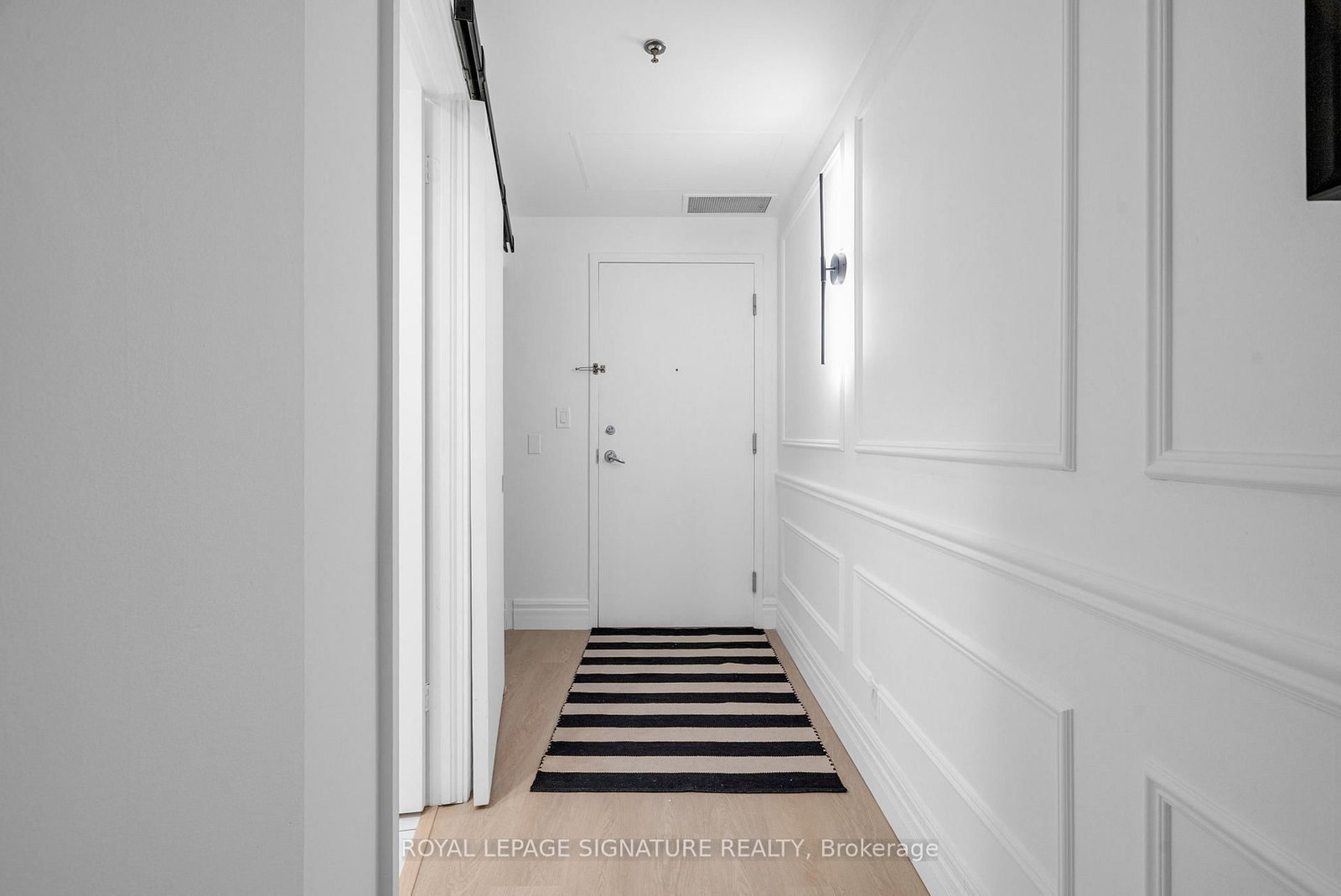700 W King Street • #403 • Toronto, ON photo 18