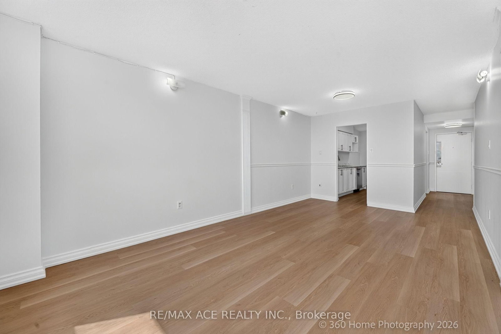 25 Sunrise Avenue • #506 • Toronto, ON photo 11