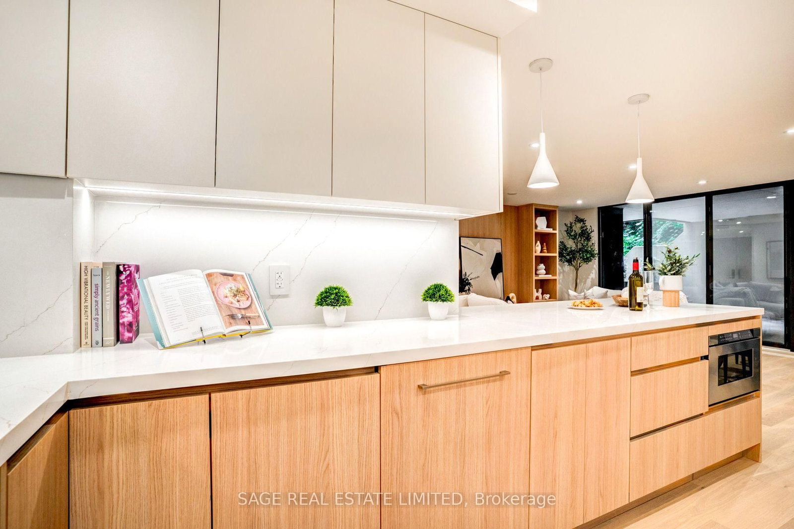 3900 Yonge Street • #408 • Toronto, ON photo 11