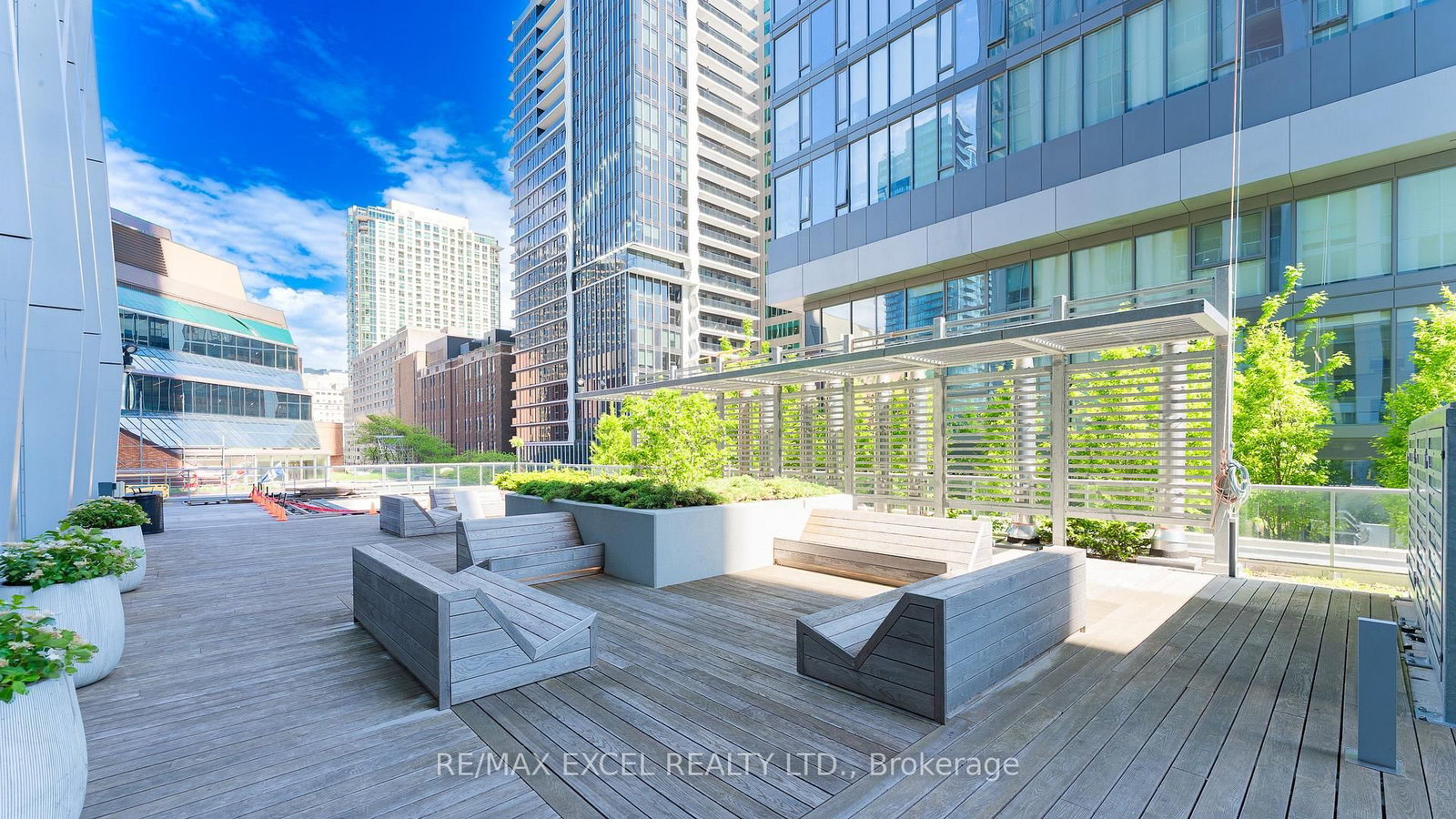 1 Yorkville Avenue • #3909 • Toronto, ON photo 45