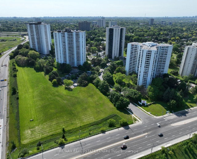 2114 - 50 Graydon Hall Drive