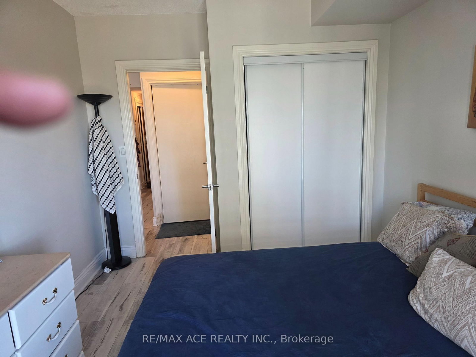 35 Mariner Terrace • #1801 • Toronto, ON photo 8