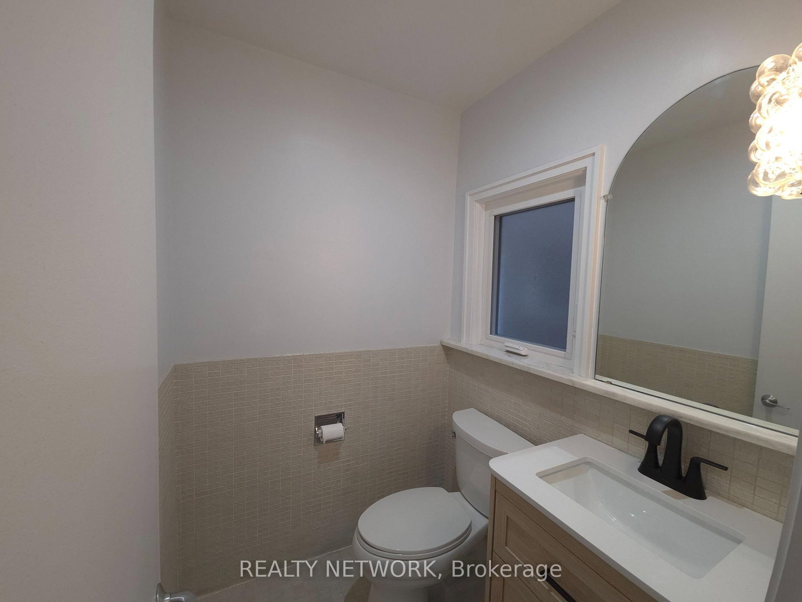 89 Elmsthorpe Avenue • Toronto, ON photo 18