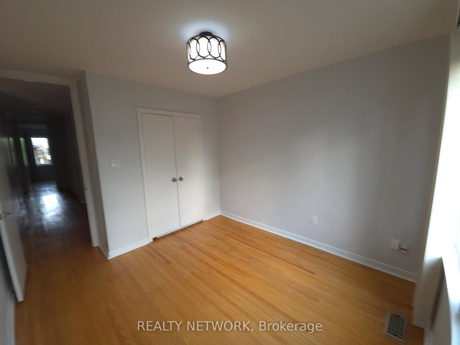 89 Elmsthorpe Avenue • Toronto, ON photo 25