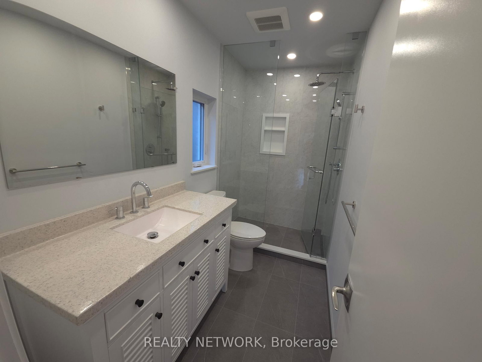 89 Elmsthorpe Avenue • Toronto, ON photo 29