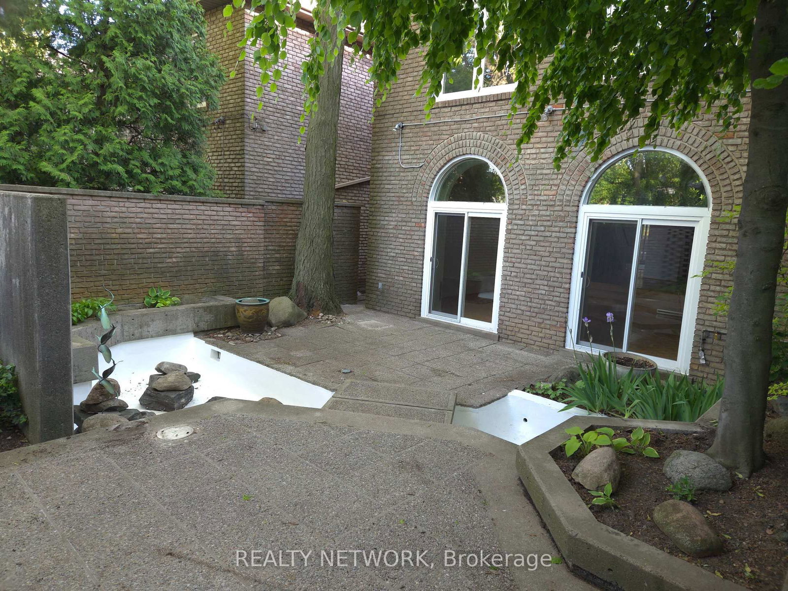 89 Elmsthorpe Avenue • Toronto, ON photo 32