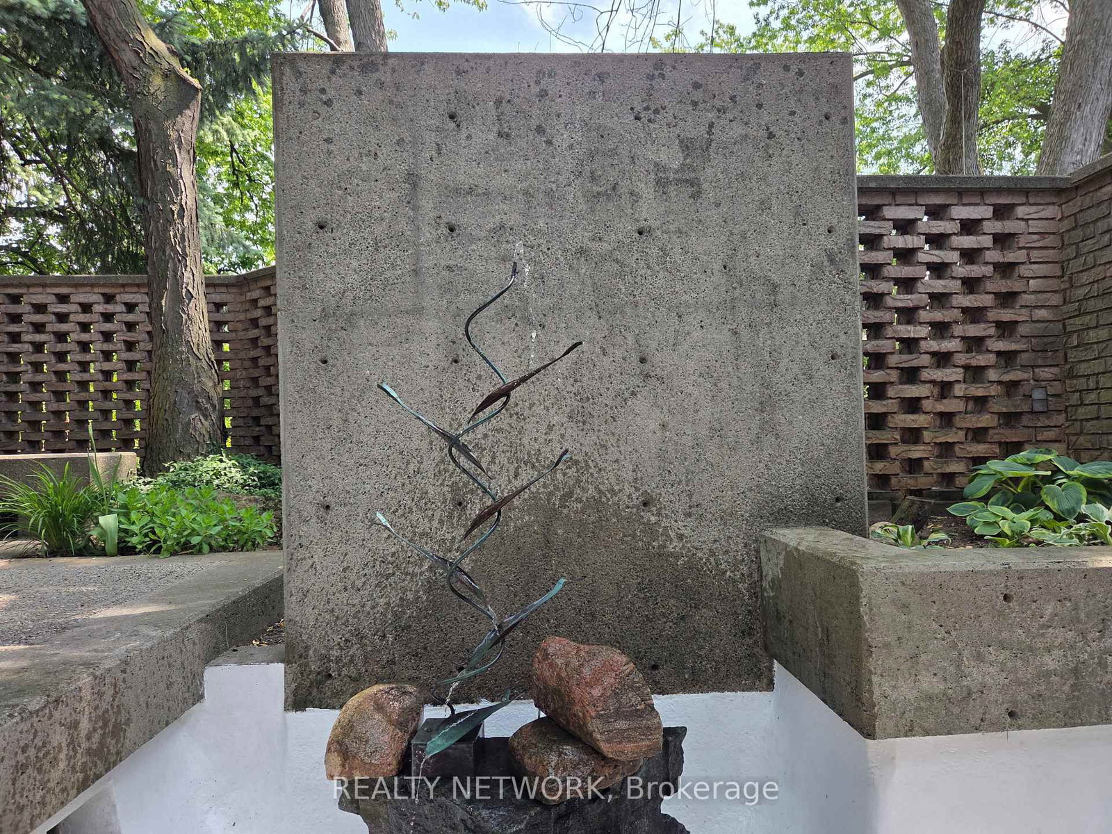 89 Elmsthorpe Avenue • Toronto, ON photo 33