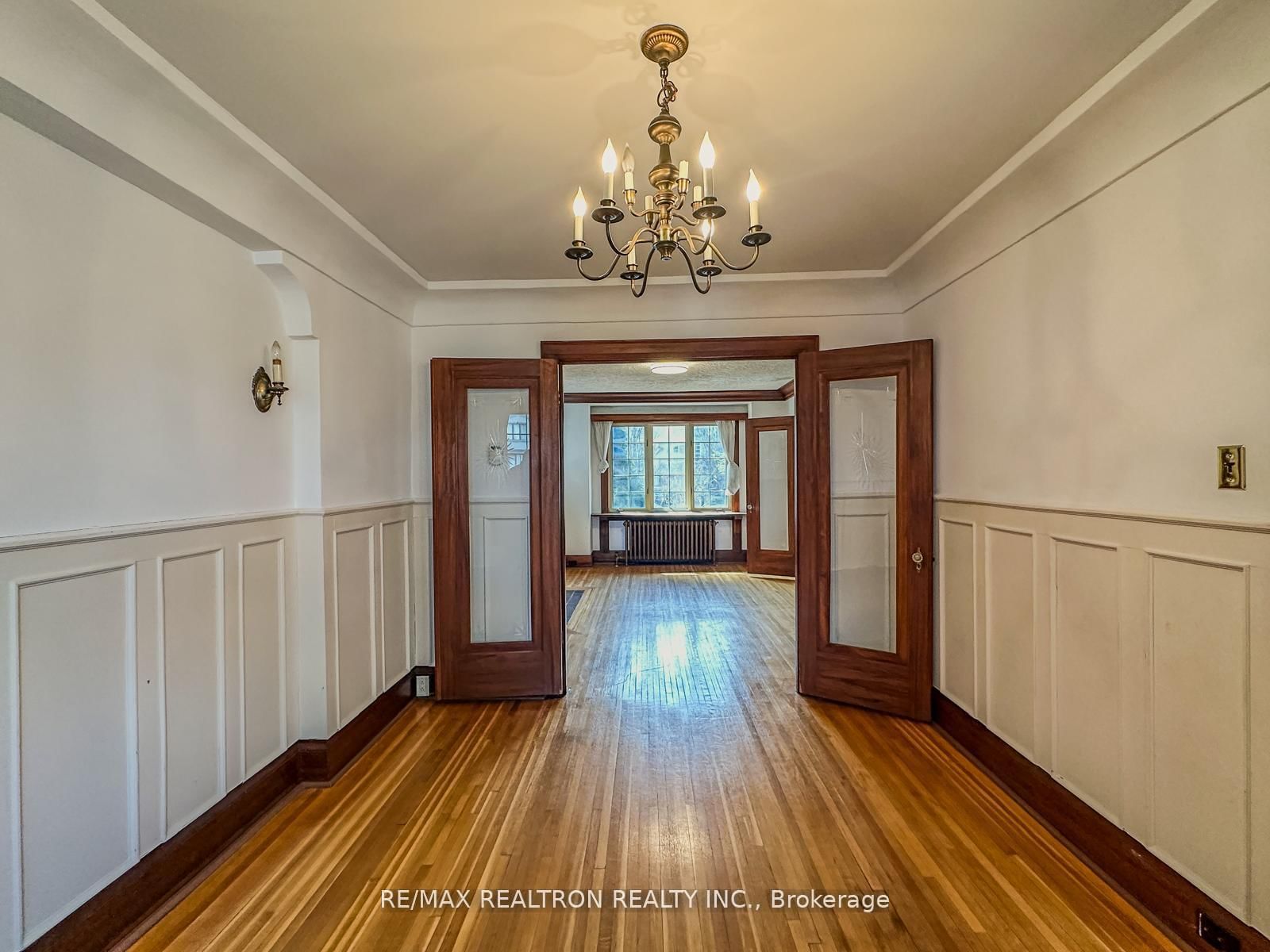 372 St Germain Avenue • Toronto, ON photo 14