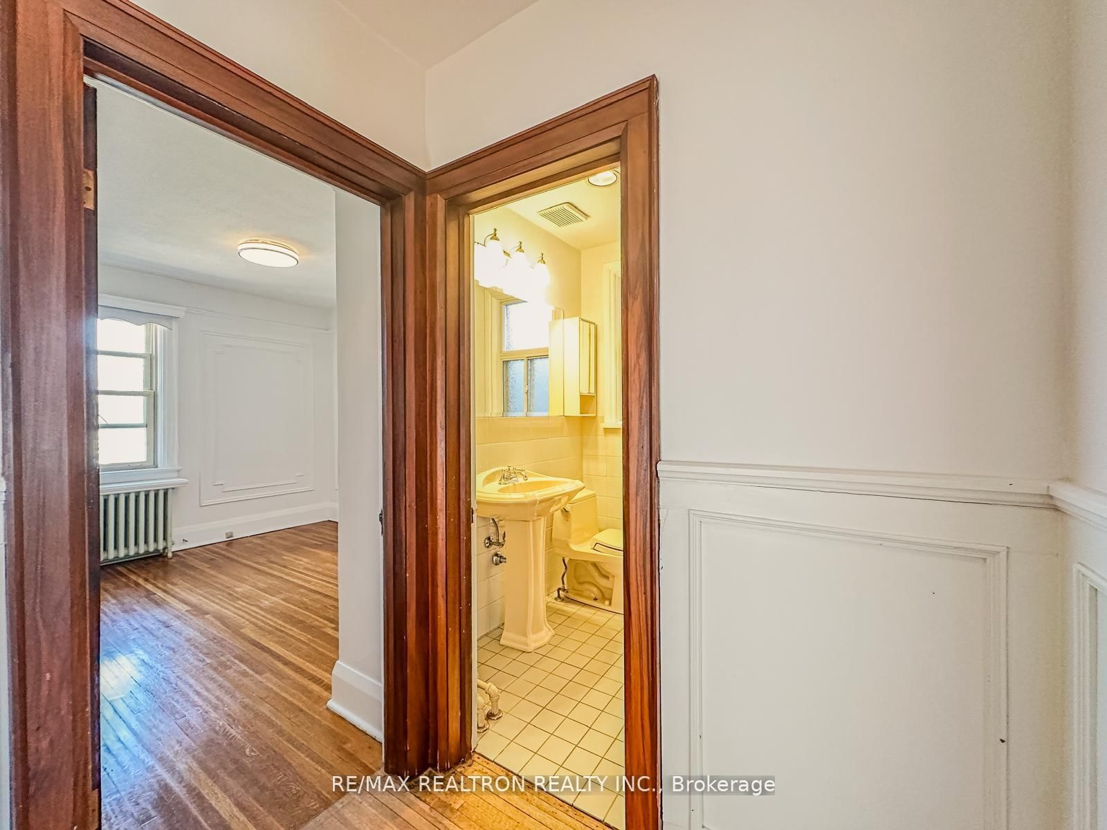 372 St Germain Avenue • Toronto, ON photo 21
