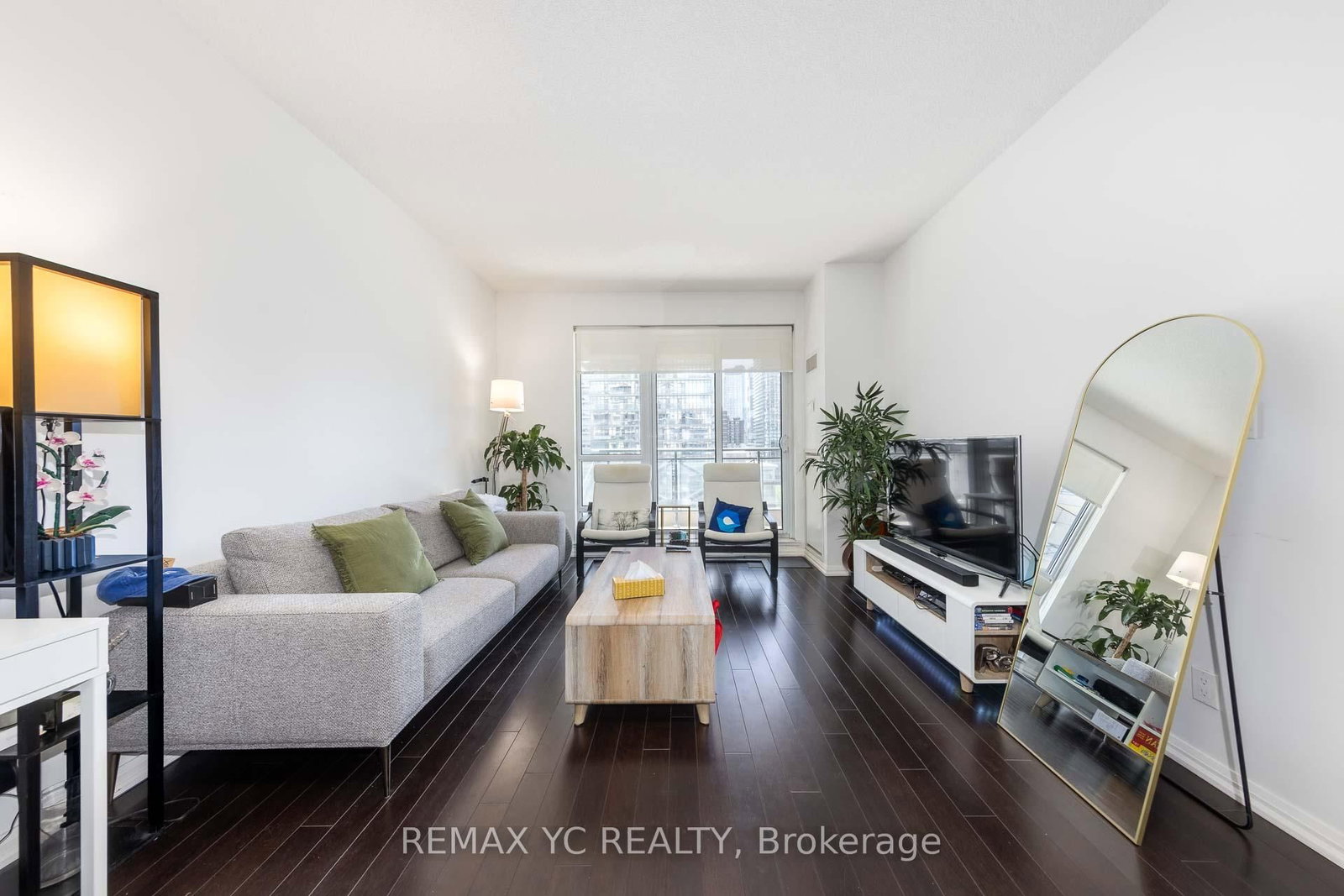 35 Hayden Street • #1204 • Toronto, ON photo 12