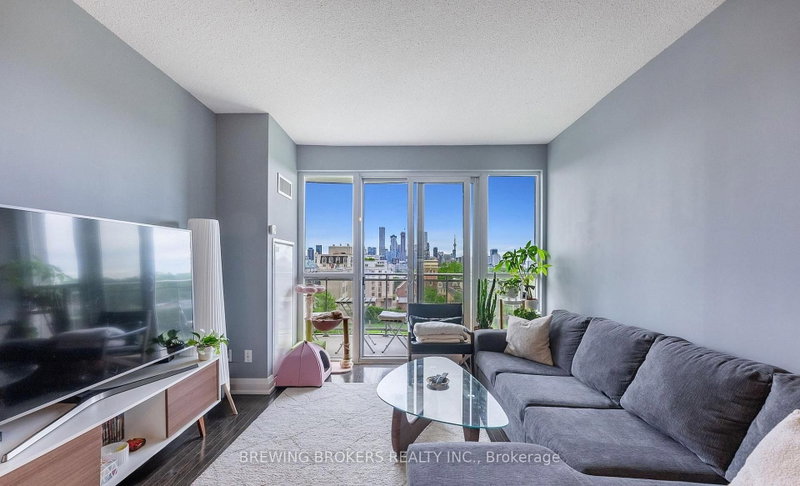 704 - 1430 Yonge Street