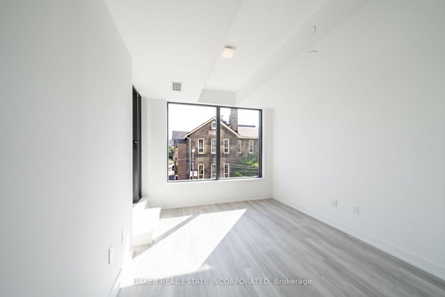 211 - 28 Eastern Avenue