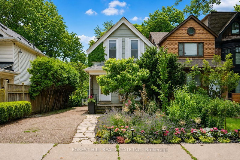 home for lease on 401 Balliol Street