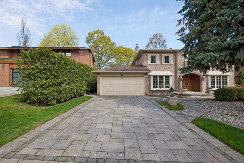 18 Swansdown Drive
