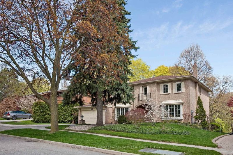 18 Swansdown Drive