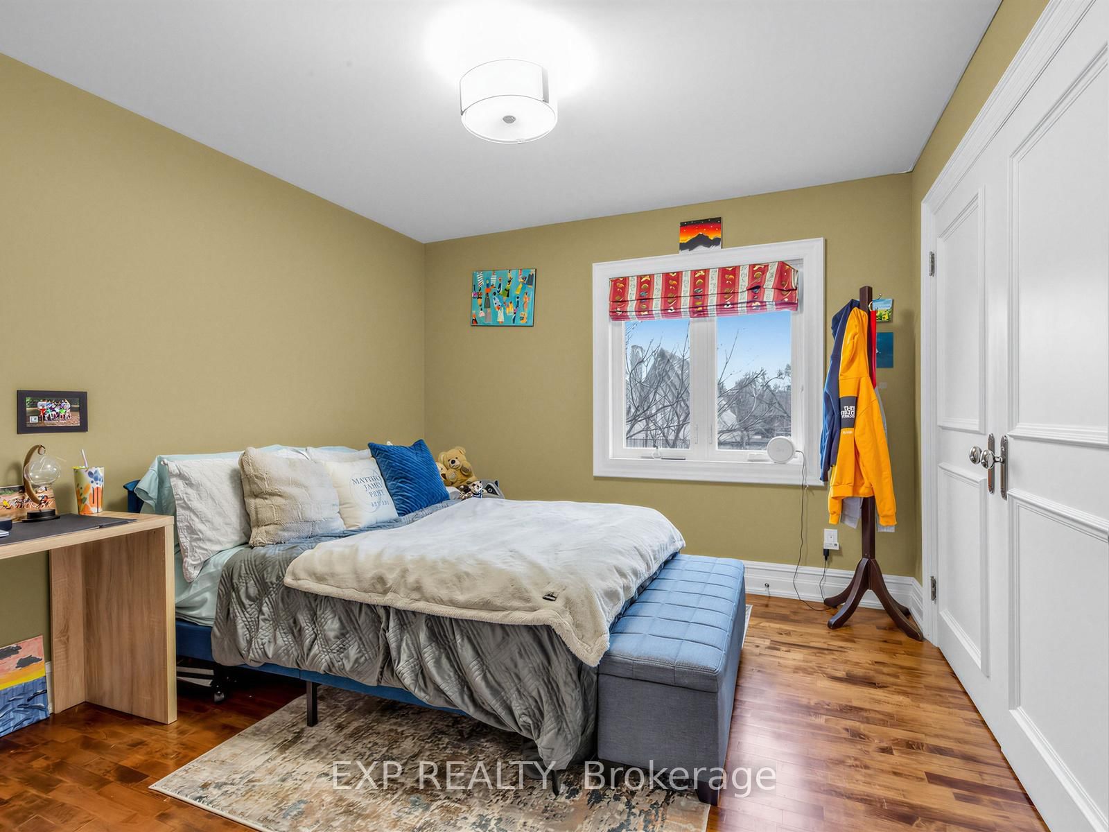 241 Poplar Plains Street • Toronto, ON photo 22