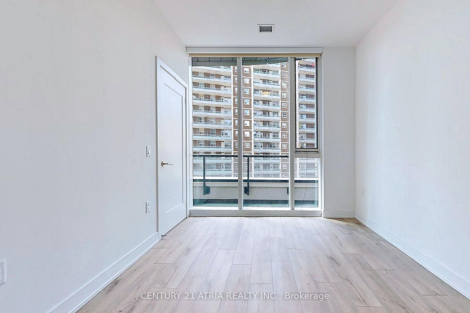 585 E Bloor Street • #420 • Toronto, ON photo 20