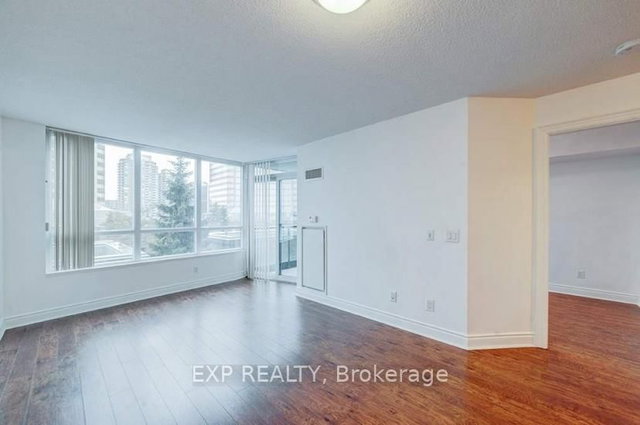 422 - 25 Greenview Avenue