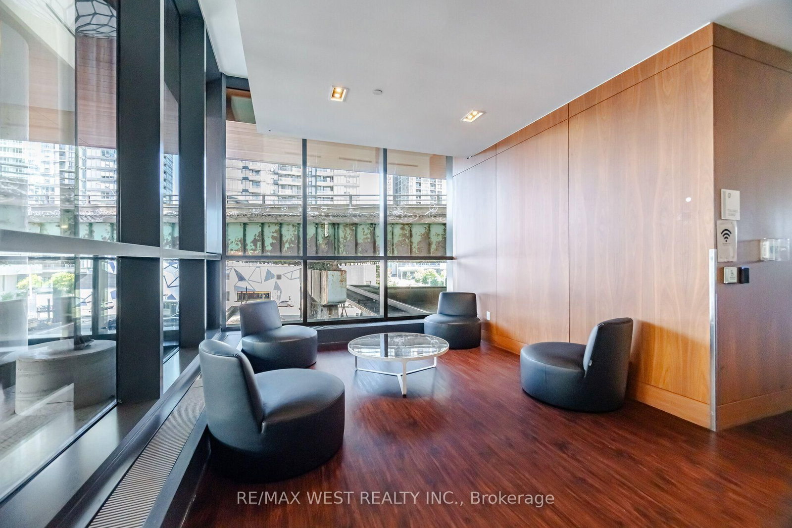 17 Bathurst Street • #1602 • Toronto, ON photo 41
