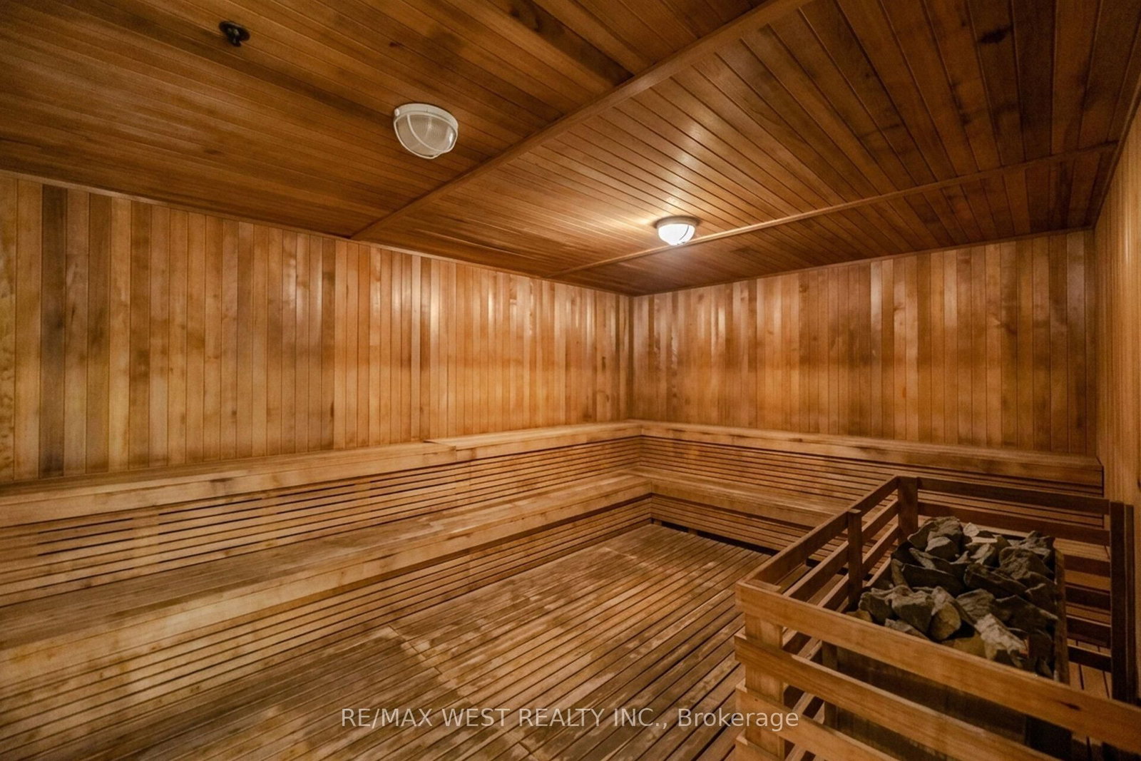 17 Bathurst Street • #1602 • Toronto, ON photo 44