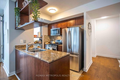 Unit 2510 — 5 Mariner Terrace — photo 5