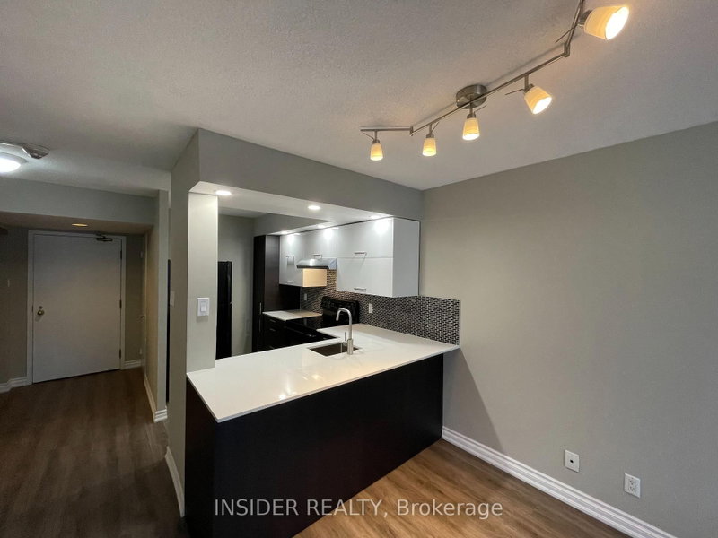 710 - 92 King Street E