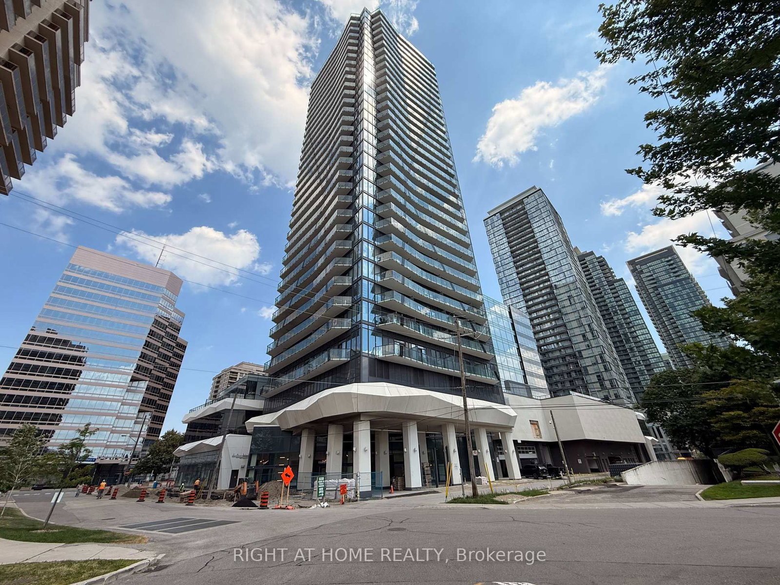 Condo for sale at 809-15 Ellerslie Avenue, Toronto, Ontario, M2N 0E7 - Willowdale West - MLS: C13552168