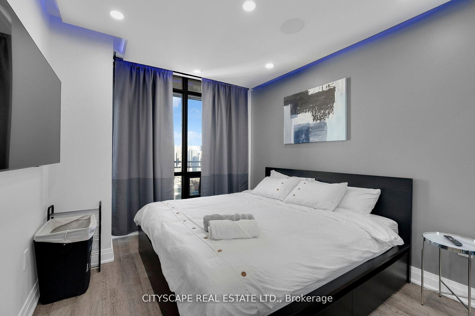 3 N Navy Wharf Court • #2308 • Toronto, ON photo 13