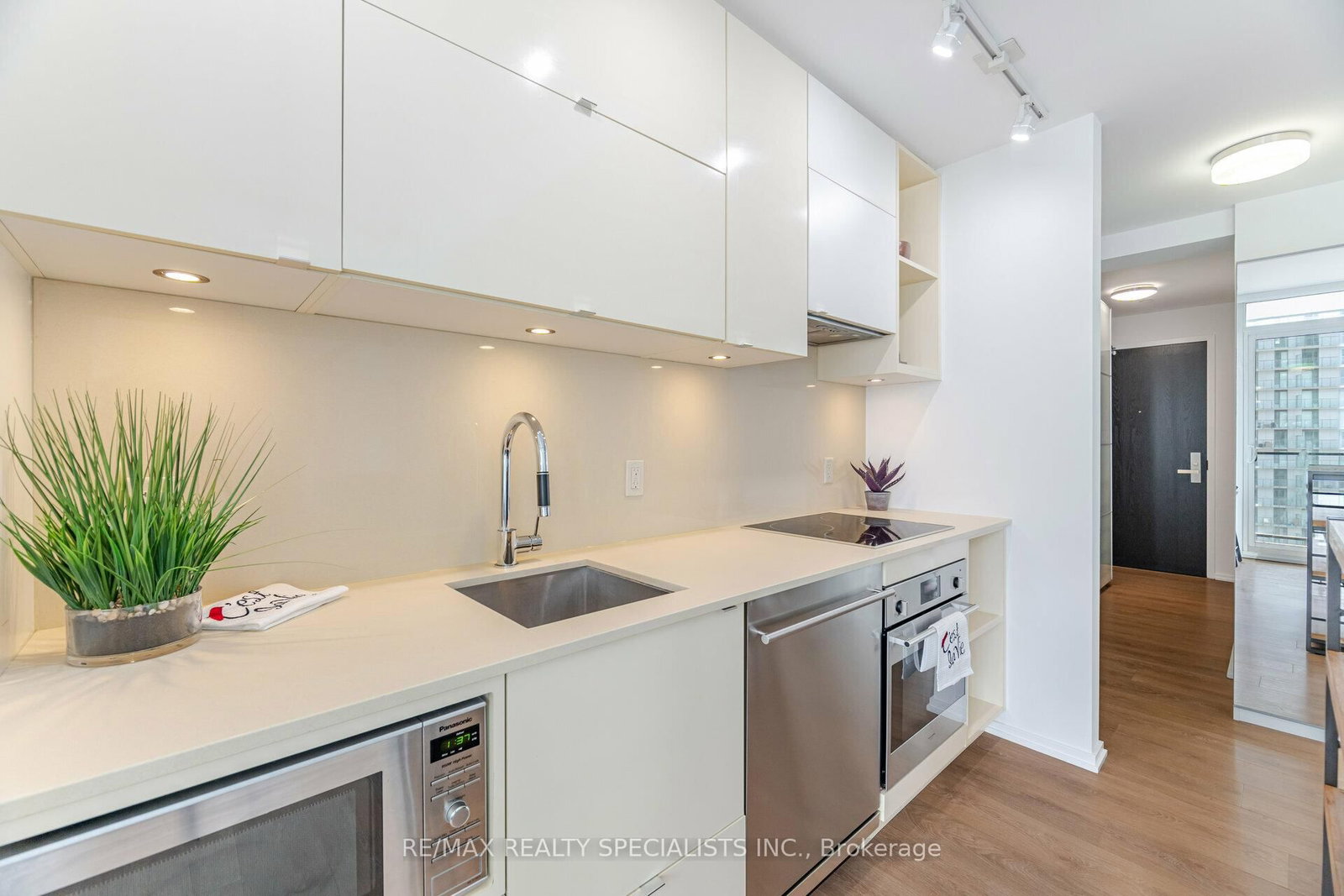 125 Peter Street • #3012 • Toronto, ON photo 9
