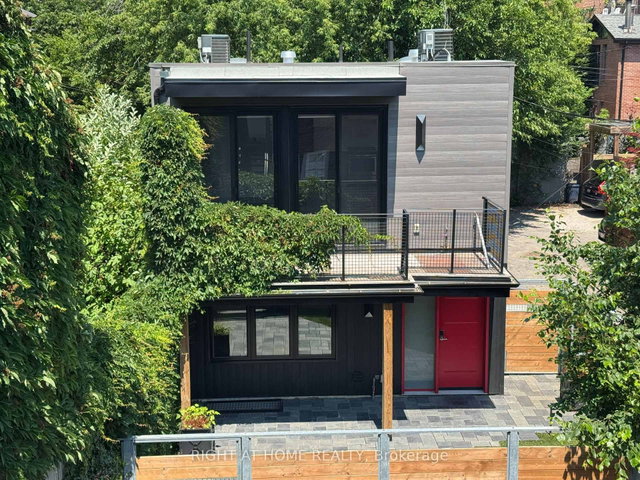 Laneway Suite - 60 Winchester Street