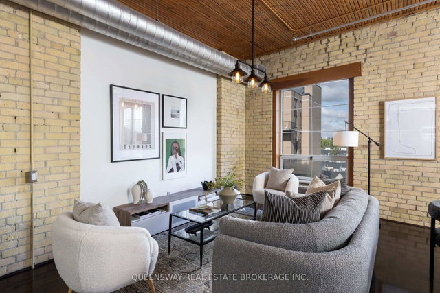 602 - 781 King Street W