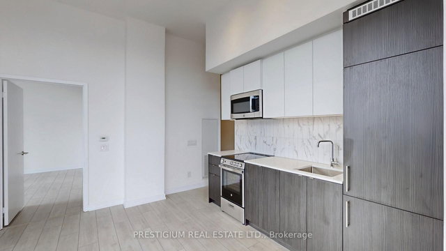 208 - 500 Dupont Street