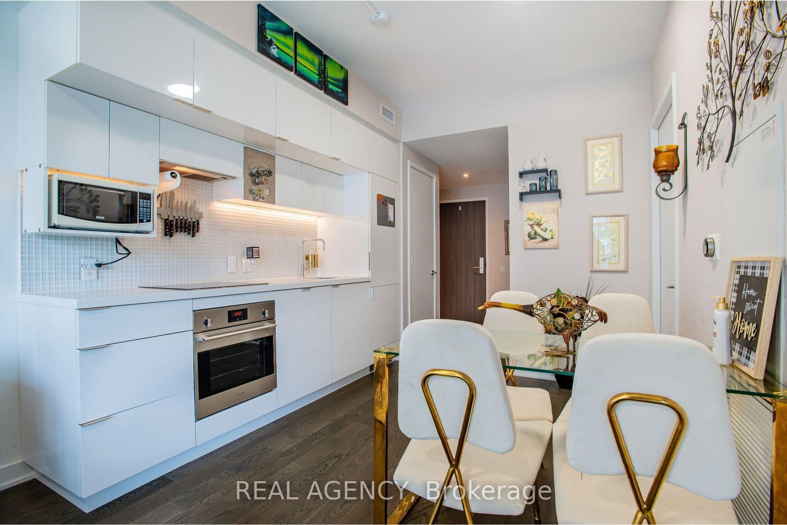 185 Roehampton Avenue • #2512 • Toronto, ON photo 13