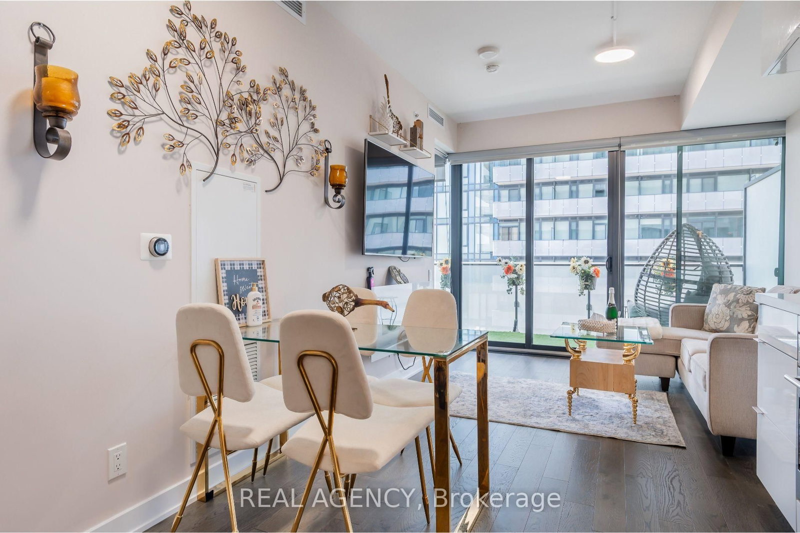 185 Roehampton Avenue • #2512 • Toronto, ON photo 14