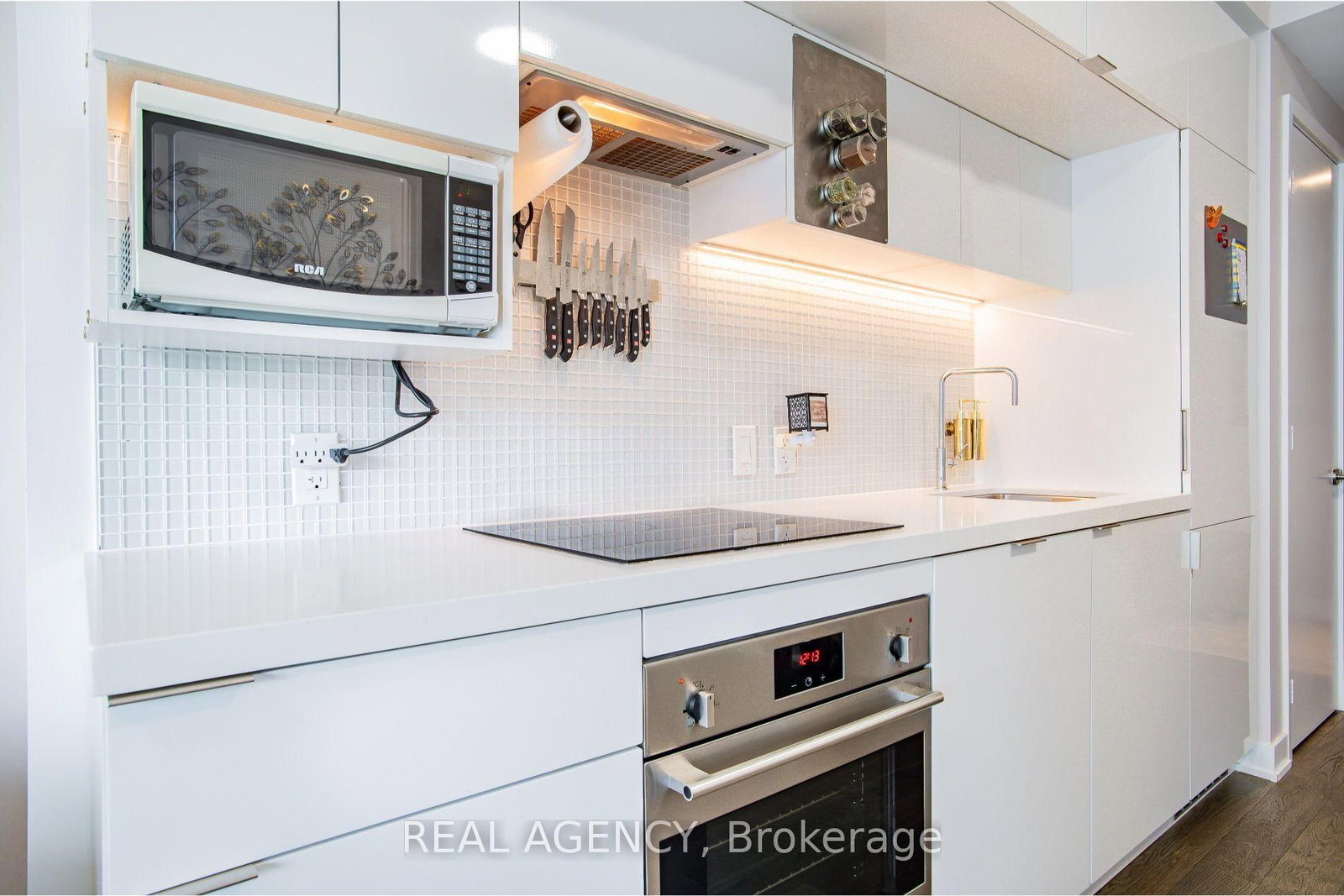 185 Roehampton Avenue • #2512 • Toronto, ON photo 32